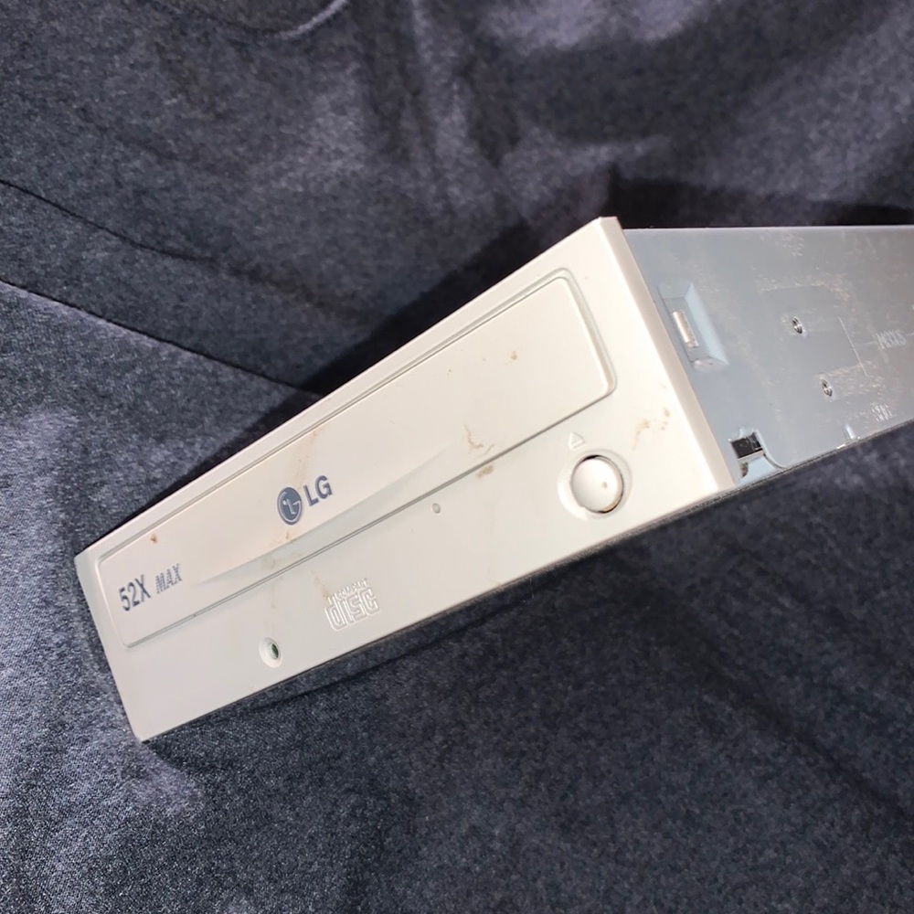 LG internal CD ROM DRIVE 52X